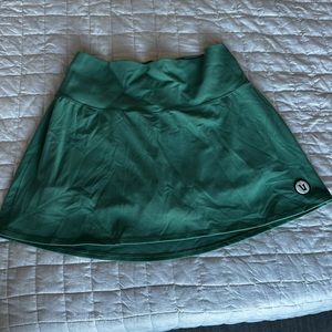 Vuori Volley skirt size medium green